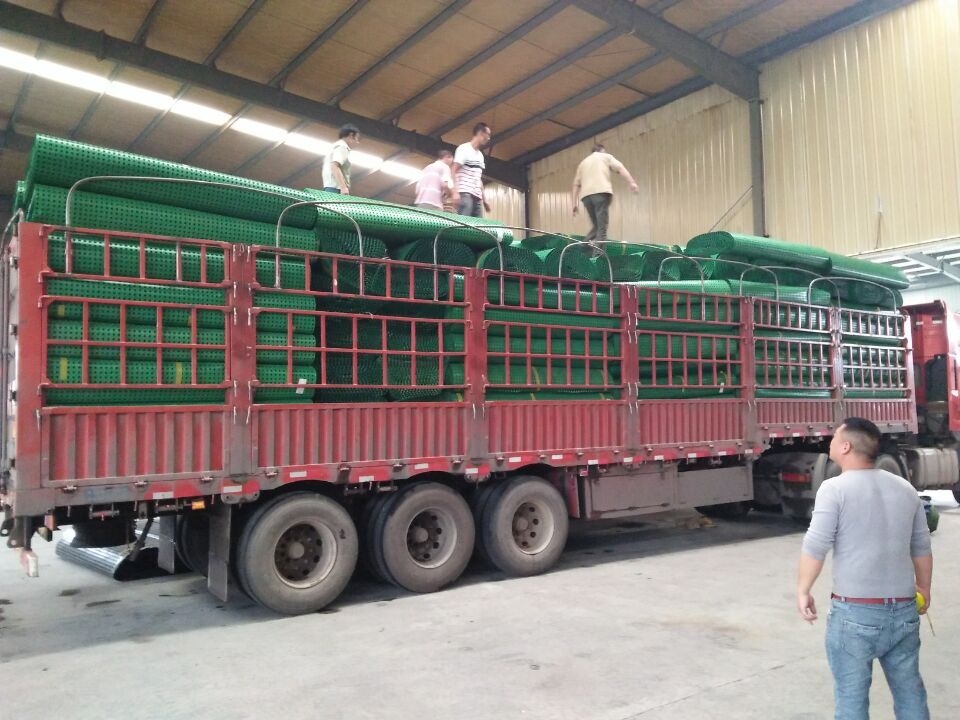 排水板-卷排裝車(chē)